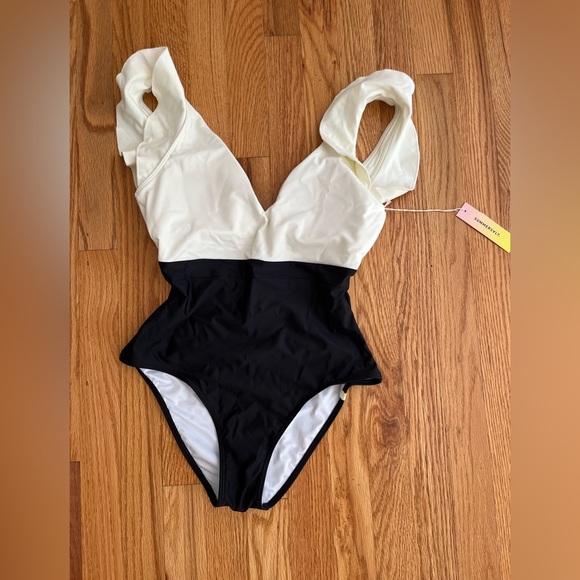 summersalt Swim Summersalt Ruffle Back Flip Sea Urchin White Sand